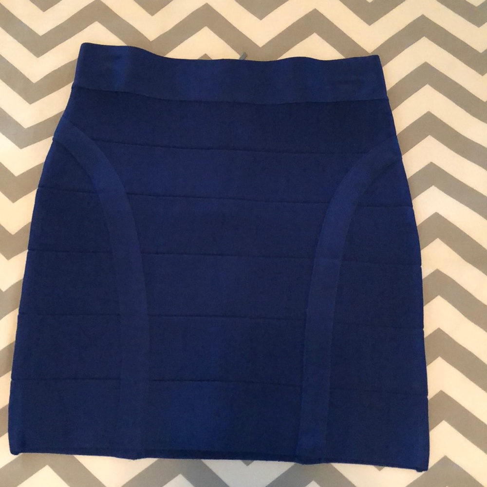 Bebe skirt